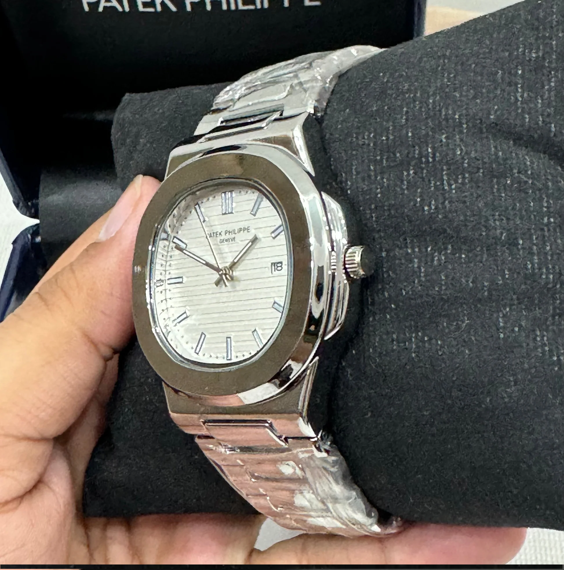 Patek Philippe white dial Watch for men's(premium quality)